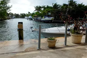 2640 NE 135th St, North Miami, FL 33181 - Photo 3
