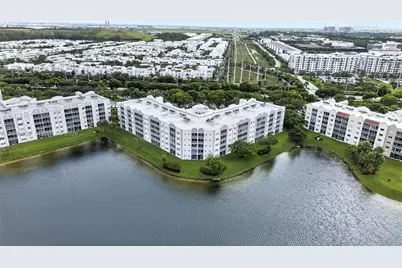 10730 NW 66th St #102, Doral, FL 33178 - Photo 41