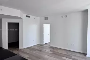 253 NE 2nd St, Miami, FL 33132 - Photo 17