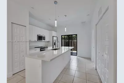 8195 NW 104th Ave #2, Doral, FL 33178 - Photo 17