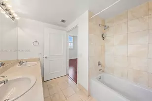 2475 Brickell Ave, Miami, FL 33129 - Photo 25