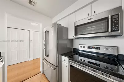 2475 Brickell Ave #2206, Miami, FL 33129 - Photo 11