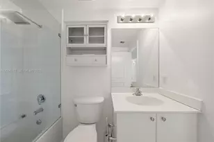 2475 Brickell Ave, Miami, FL 33129 - Photo 27