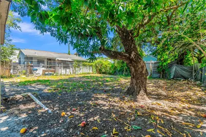 2910 NW 47th St, Miami, FL 33142 - Photo 19