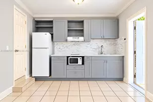 3884 NW 2nd St, Miami, FL 33126 - Photo 7