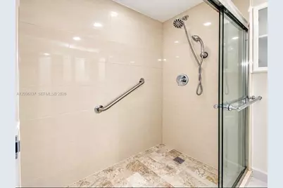 10135 NW 9th St Cir #5-106, Miami, FL 33172 - Photo 11