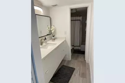 2625 Collins Ave #510, Miami Beach, FL 33140 - Photo 5