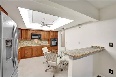 1731 NW 86th Ave, Pembroke Pines, FL 33024 - Photo 9