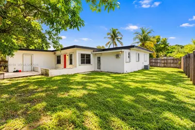 710 NE 142nd St, North Miami, FL 33161 - Photo 25