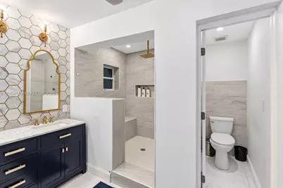 710 NE 142nd St, North Miami, FL 33161 - Photo 13