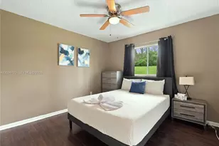 3019 SW Santa Barbara Pl, Cape Coral, FL 33914 - Photo 7