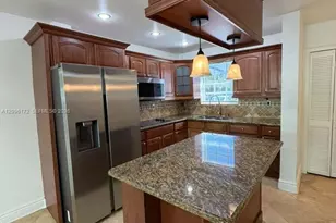 2375 W 74th St, Hialeah, FL 33016 - Photo 7