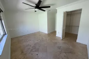 2375 W 74th St, Hialeah, FL 33016 - Photo 43