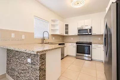 1601 Yellowheart Way, Hollywood, FL 33019 - Photo 11