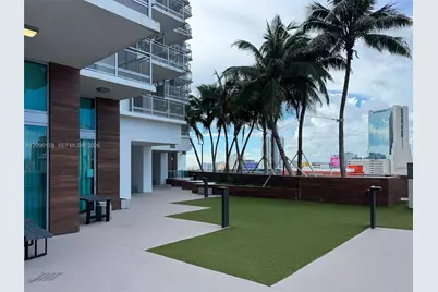 350 S Miami Ave #706, Miami, FL 33130 - Photo 51