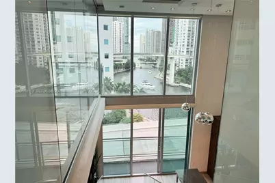 350 S Miami Ave #706, Miami, FL 33130 - Photo 9