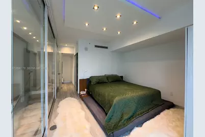 350 S Miami Ave #706, Miami, FL 33130 - Photo 11