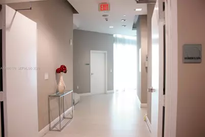 350 S Miami Ave #706, Miami, FL 33130 - Photo 41
