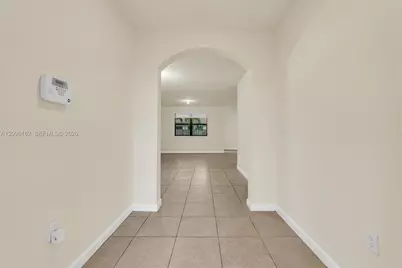 241 SE 35th Ave, Homestead, FL 33033 - Photo 5