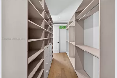 925 SW 10th Ave, Miami, FL 33130 - Photo 25