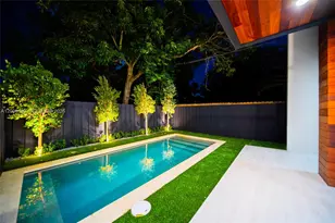 925 SW 10th Ave, Miami, FL 33130 - Photo 39