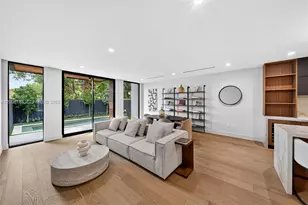 925 SW 10th Ave, Miami, FL 33130 - Photo 11
