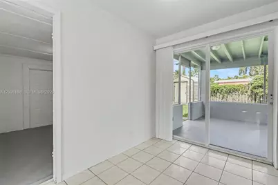 6201 NW 9th Ct, Margate, FL 33063 - Photo 9