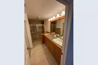 610 SE 22nd Ln, Homestead, FL 33033 - Photo 15