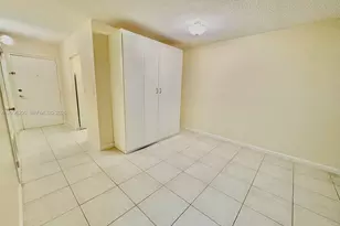 2555 NE 11th St, Fort Lauderdale, FL 33304 - Photo 7