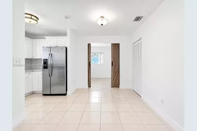 3233 SW 25th St #2, Miami, FL 33133 - Photo 5