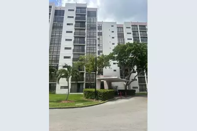 17021 N Bay Rd #521, Sunny Isles Beach, FL 33160 - Photo 1