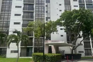 17021 N Bay Rd, Sunny Isles Beach, FL 33160 - Photo 1