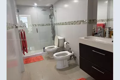 5701 Collins Ave #912, Miami Beach, FL 33140 - Photo 11