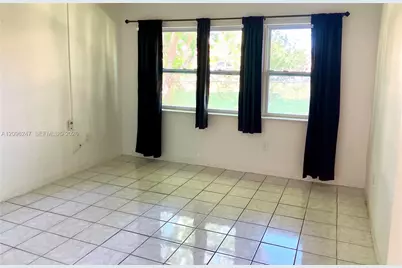 20275 NE 2nd Ave #7, Miami, FL 33179 - Photo 5