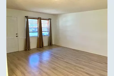 20275 NE 2nd Ave #7, Miami, FL 33179 - Photo 37
