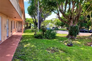 20275 NE 2nd Ave, Miami, FL 33179 - Photo 11