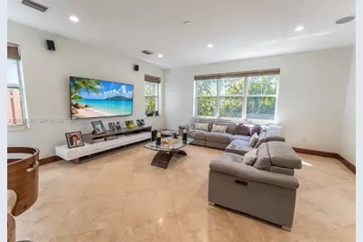 11530 NW 82nd Ter, Doral, FL 33178 - Photo 15