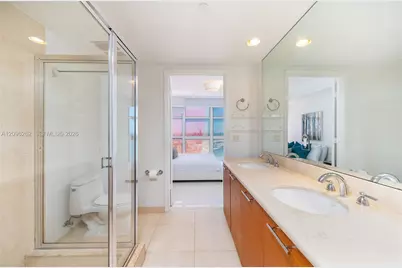 50 Biscayne Blvd #3906, Miami, FL 33132 - Photo 17