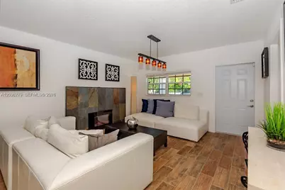 118 NW 35th St, Miami, FL 33127 - Photo 3