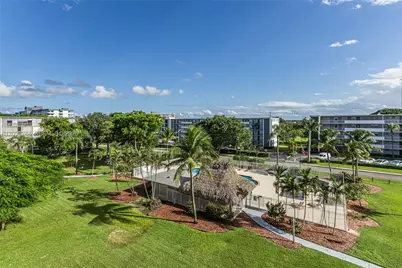 4700 Washington St #502, Hollywood, FL 33021 - Photo 3