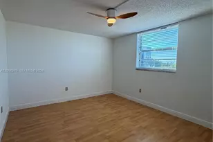 5055 NW 7th St, Miami, FL 33126 - Photo 17