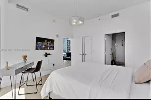 888 Biscayne Blvd, Miami, FL 33132 - Photo 13