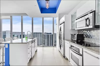 888 Biscayne Blvd #4701, Miami, FL 33132 - Photo 5
