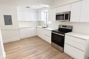 1022 SW 12th St, Miami, FL 33129 - Photo 3
