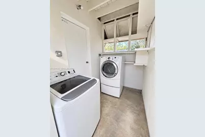 1022 SW 12th St #B, Miami, FL 33129 - Photo 9
