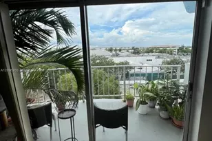 486 NW 165th St Rd, Miami, FL 33169 - Photo 7