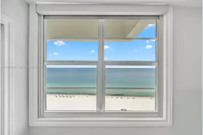 5701 Collins Ave #PH14, Miami Beach, FL 33140 - Photo 17