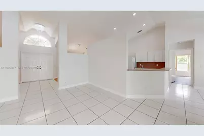 4610 NW 100th Way #4610, Coral Springs, FL 33076 - Photo 11