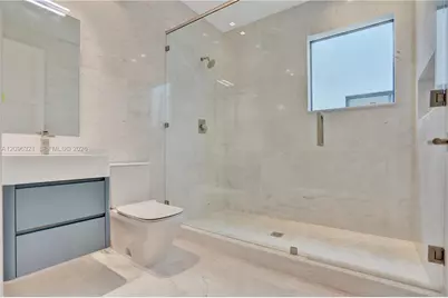 3550 W Glencoe St, Miami, FL 33133 - Photo 21