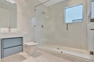 3550 W Glencoe St, Miami, FL 33133 - Photo 21